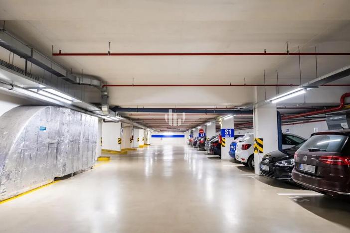 Pronájem kanceláře, Praha - Karlín, Ke Štvanici, 574 m2