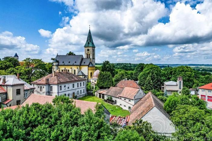 Prodej rodinného domu, Zásmuky, Komenského nám., 600 m2