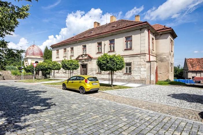 Prodej rodinného domu, Zásmuky, Komenského nám., 600 m2