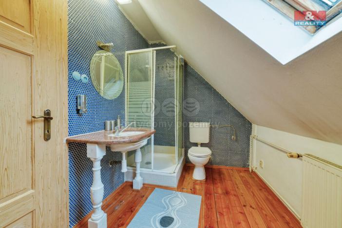 Prodej rodinného domu, Podhradí, 370 m2