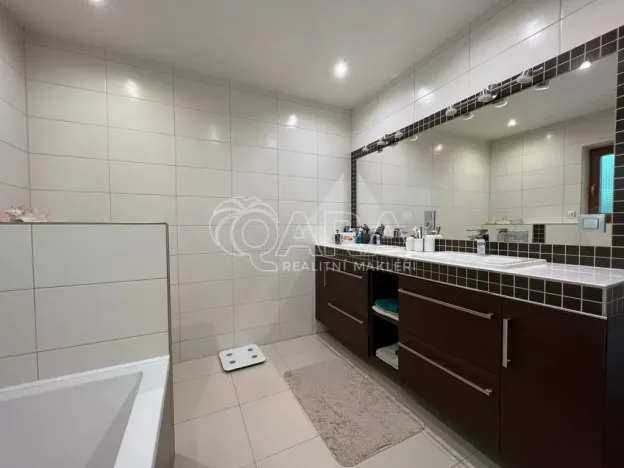 Prodej rodinného domu, Praha - Záběhlice, Dolní Chaloupky, 322 m2