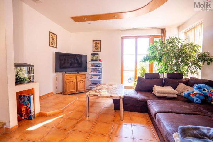 Prodej rodinného domu, Lužice, 200 m2