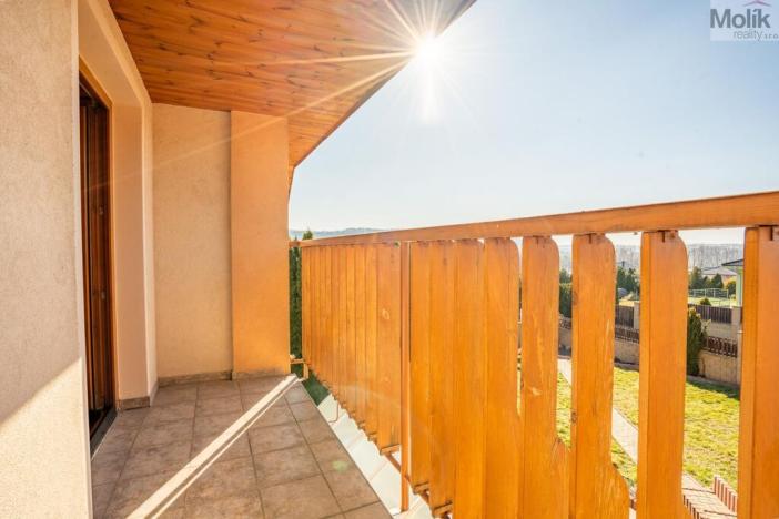 Prodej rodinného domu, Lužice, 200 m2