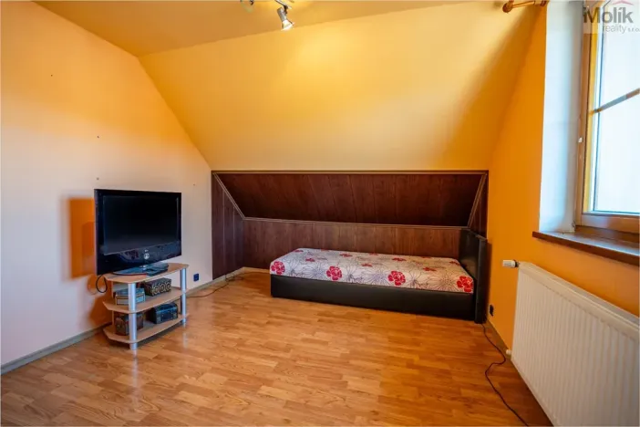 Prodej rodinného domu, Lužice, 200 m2