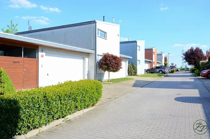 Pronájem rodinného domu, Chýně, Střední, 131 m2