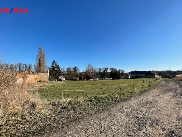 Prodej komerčního pozemku, Vražné, 13407 m2