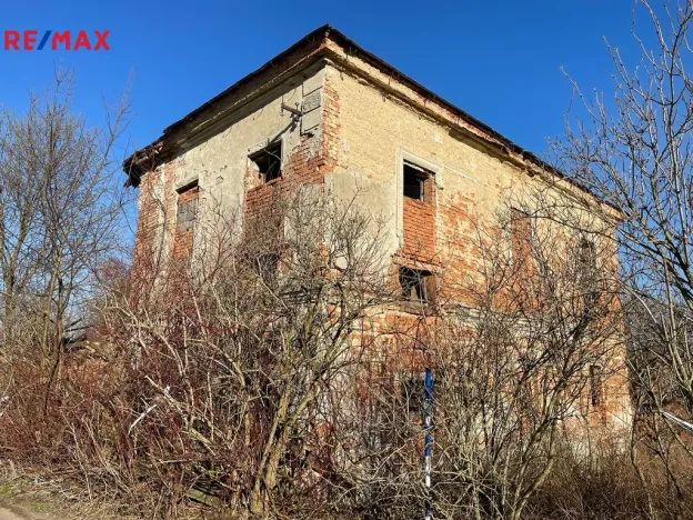 Prodej komerční nemovitosti, Vražné, 2764 m2