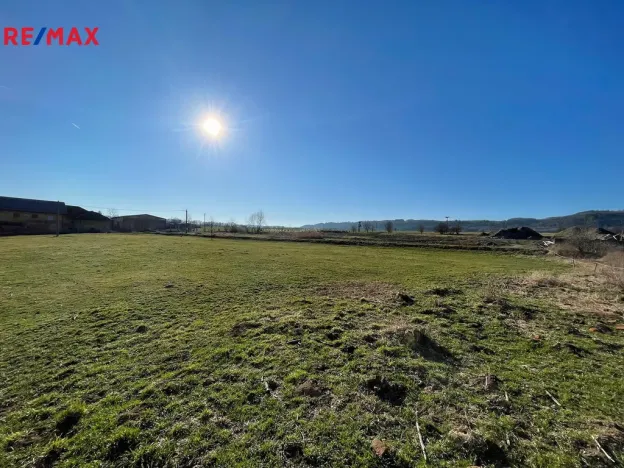 Prodej komerční nemovitosti, Vražné, 2764 m2