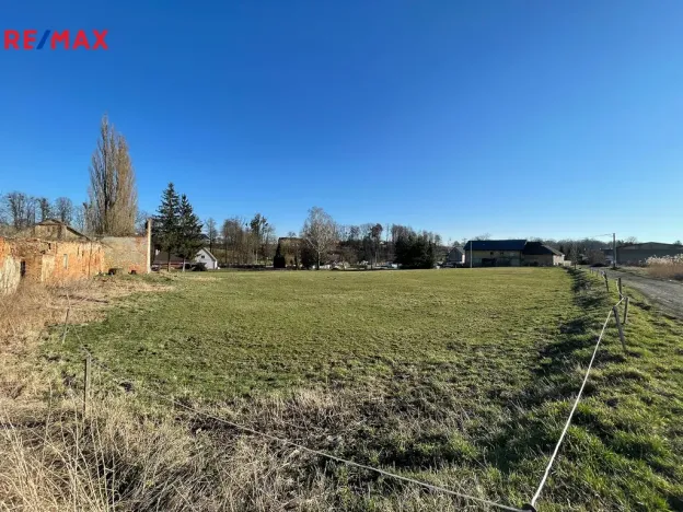 Prodej komerční nemovitosti, Vražné, 2764 m2