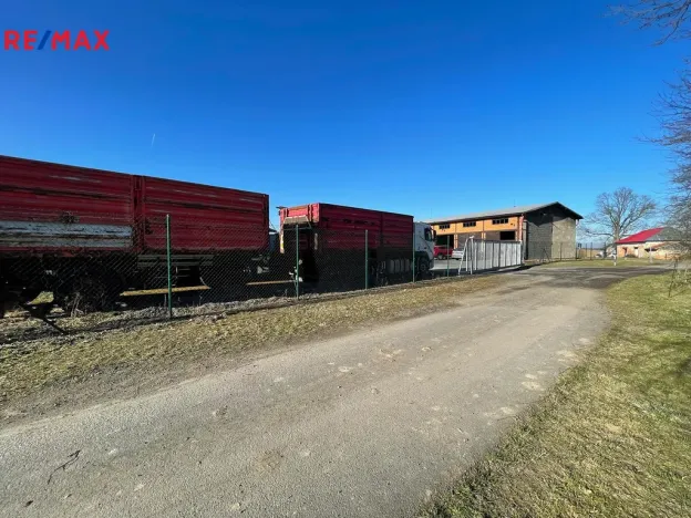 Prodej komerčního pozemku, Vražné, 6703 m2