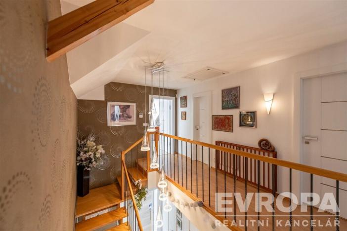 Prodej rodinného domu, Psáry - Dolní Jirčany, Pod Skalkou, 363 m2