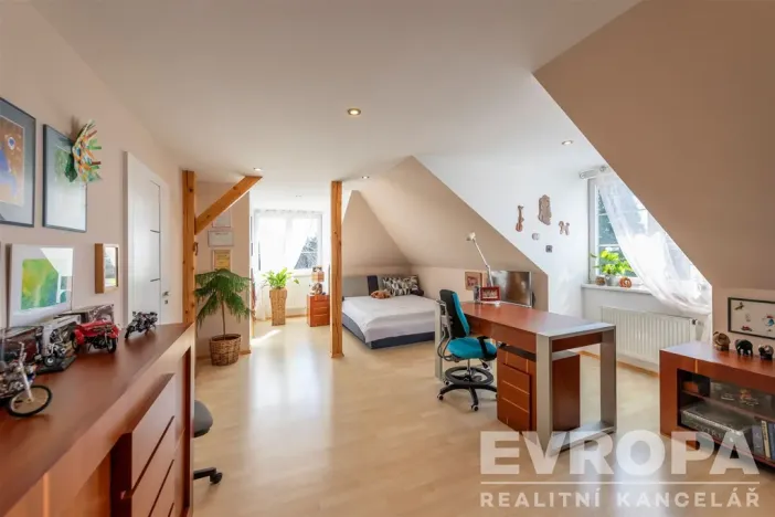 Prodej rodinného domu, Psáry - Dolní Jirčany, Pod Skalkou, 363 m2