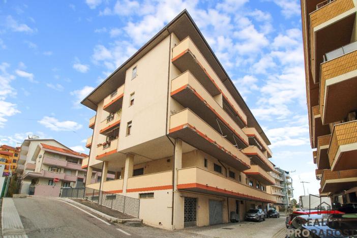 Prodej bytu 3+kk, Francavilla al Mare,Itálie, 85 m2