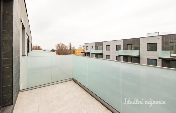 Pronájem bytu 2+kk, Praha - Prosek, Čakovická, 41 m2