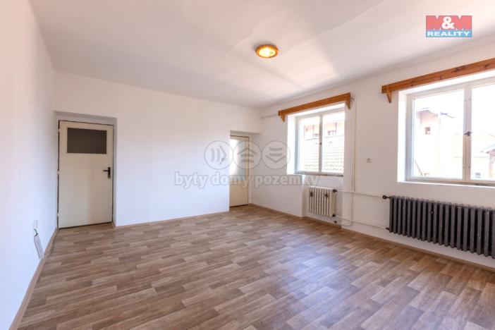 Prodej obchodního prostoru, Louny, Mírové náměstí, 1353 m2