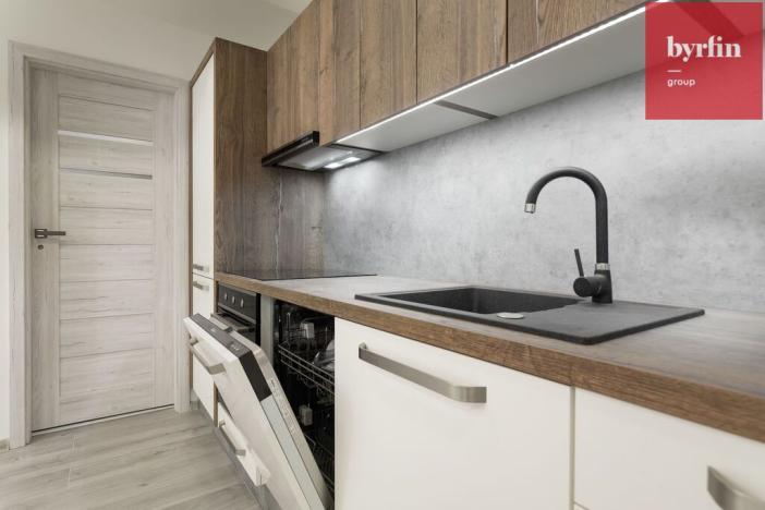 Pronájem bytu 2+kk, Opava, Vaškovo náměstí, 40 m2