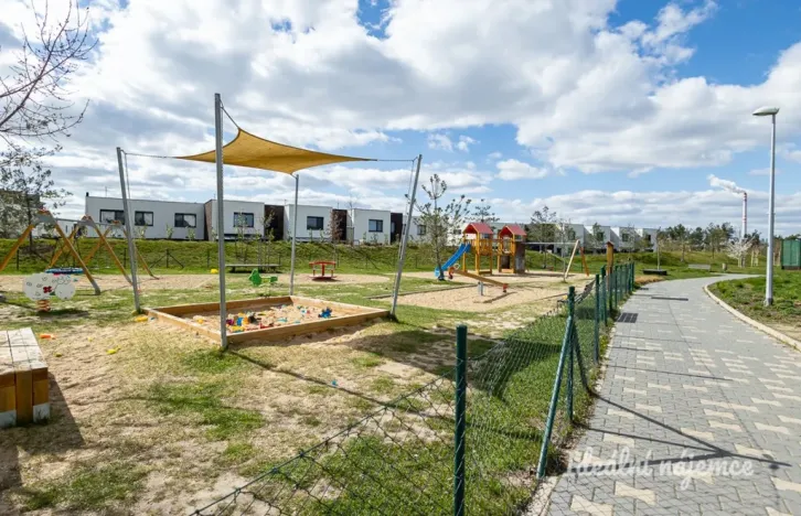 Pronájem bytu 2+kk, Praha - Dolní Měcholupy, Honzíkova, 54 m2