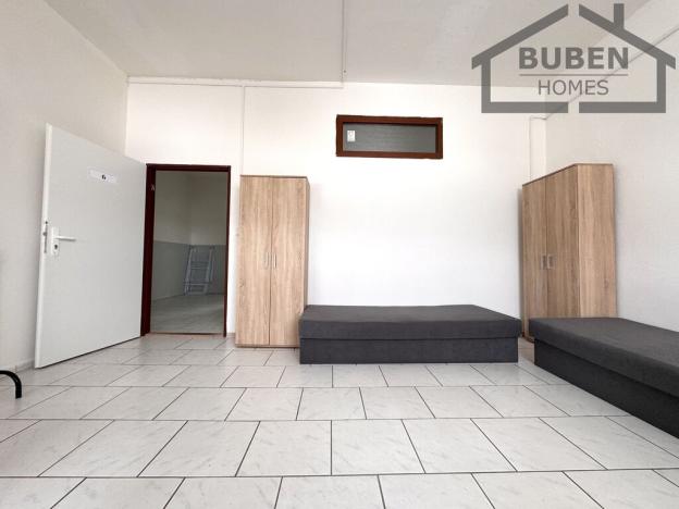 Pronájem skladu, Planá, Zámecká, 710 m2