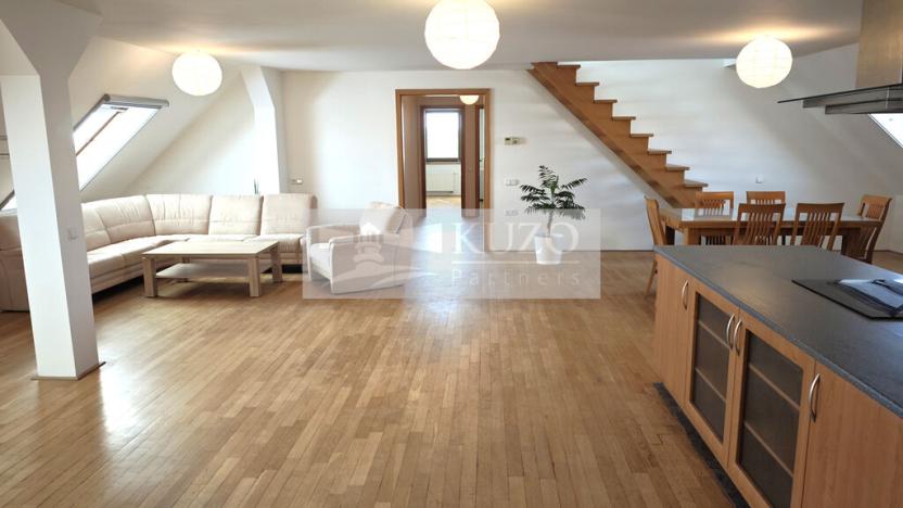 Pronájem kanceláře, Klíčany, 237 m2