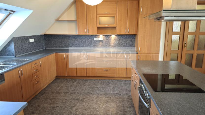 Pronájem kanceláře, Klíčany, 237 m2