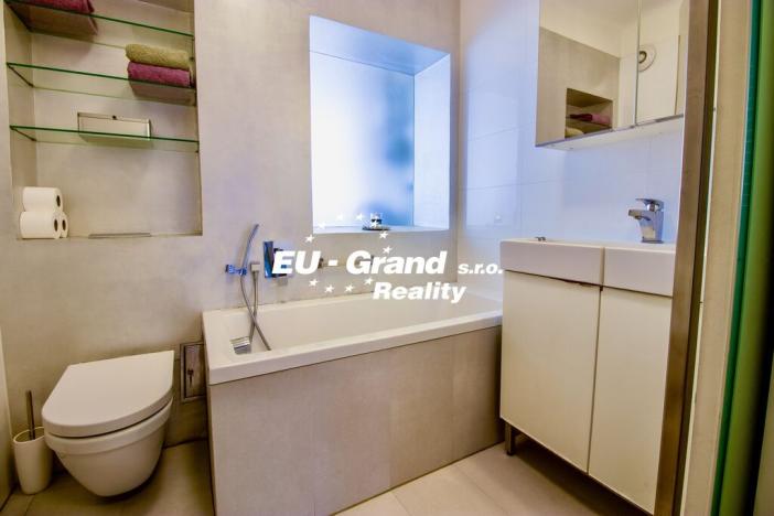 Prodej atypického bytu, Praha - Staré Město, Karoliny Světlé, 143 m2