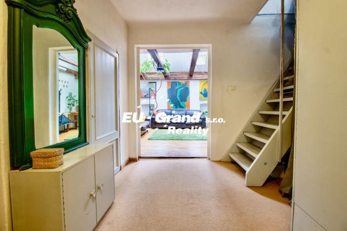 Prodej atypického bytu, Praha - Staré Město, Karoliny Světlé, 143 m2