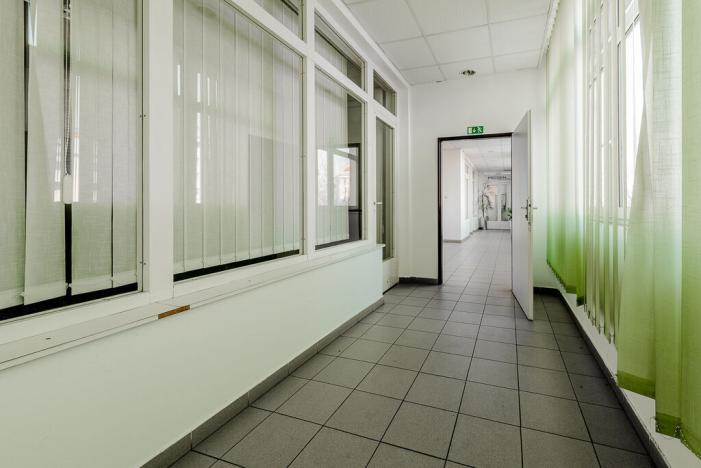 Pronájem kanceláře, Praha - Žižkov, Hartigova, 180 m2