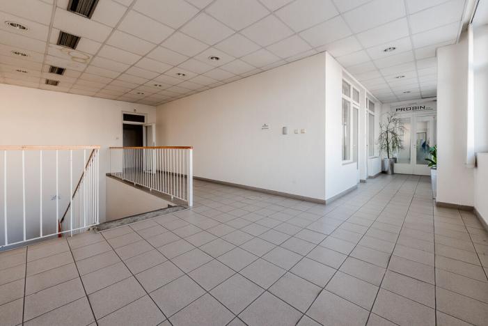 Pronájem kanceláře, Praha - Žižkov, Hartigova, 180 m2