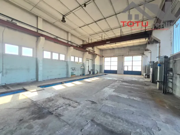 Pronájem výrobních prostor, Černožice, K čáslavkám, 3010 m2