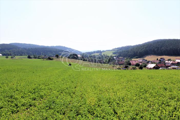 Prodej podílu 1/2 pozemku pro bydlení, Obory, 41779 m2