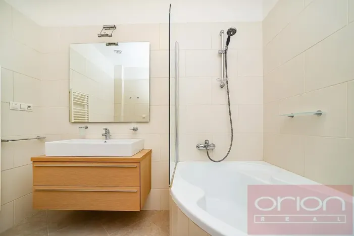 Pronájem bytu 2+kk, Praha - Vinohrady, Italská, 72 m2