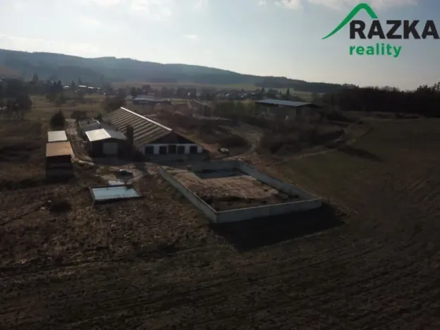Prodej zemědělského objektu, Dlouhý Újezd, 10000 m2