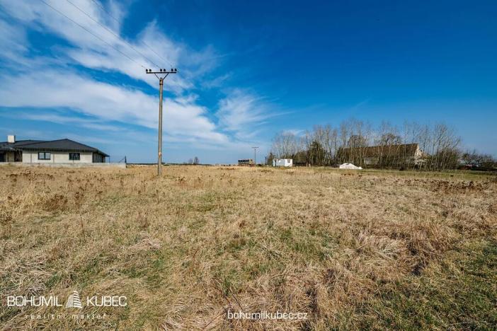 Prodej pozemku pro bydlení, Lišov, 1065 m2