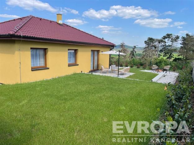 Prodej rodinného domu, Bavoryně - U Vodojemu, U Vodojemu, 98 m2