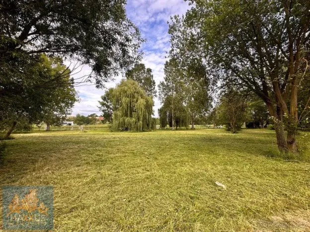 Pronájem komerčního pozemku, Praha - Lahovice, 200 m2