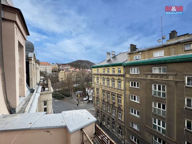 Prodej bytu 4+1, Karlovy Vary, Varšavská, 104 m2