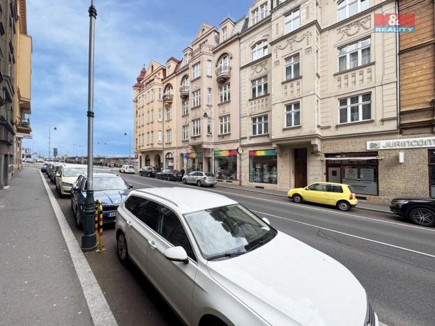 Prodej bytu 4+1, Karlovy Vary, Varšavská, 104 m2