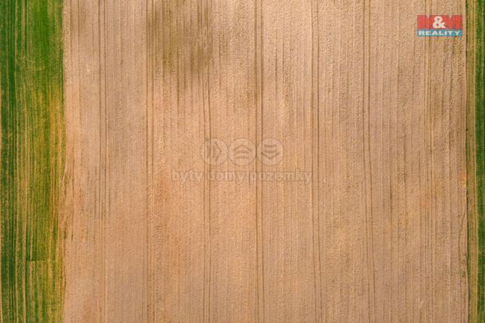 Prodej pole, Tlučná, 5722 m2