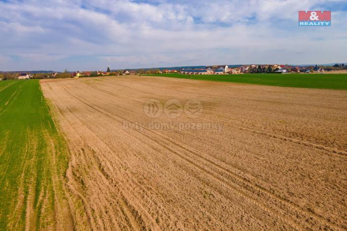 Prodej pole, Tlučná, 5722 m2