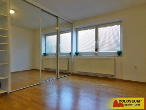 Prodej bytu 2+1, Hustopeče, 56 m2