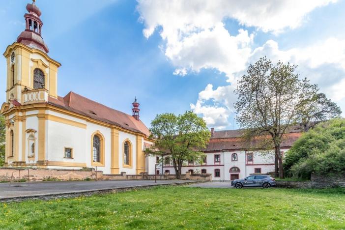 Prodej komerčního pozemku, Manětín - Rabštejn nad Střelou, 7700 m2