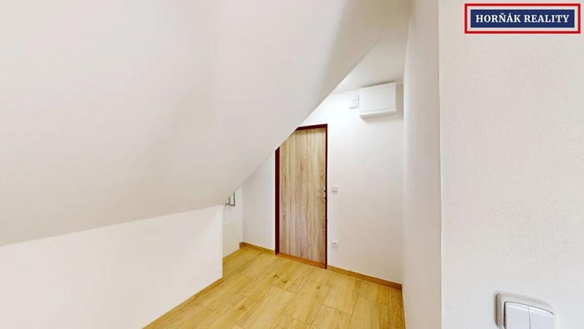 Pronájem bytu 1+kk, Škrdlovice, 32 m2