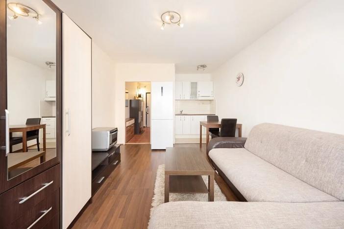 Prodej bytu 1+kk, Praha - Háje, Bajkonurská, 28 m2