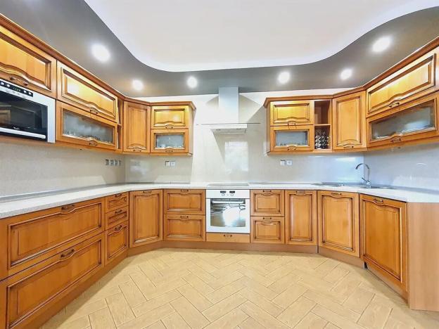 Prodej rodinného domu, Hora Svatého Šebestiána, 250 m2