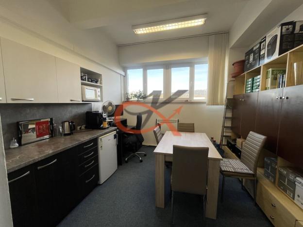 Pronájem kanceláře, Rožnov pod Radhoštěm, 1. máje, 124 m2