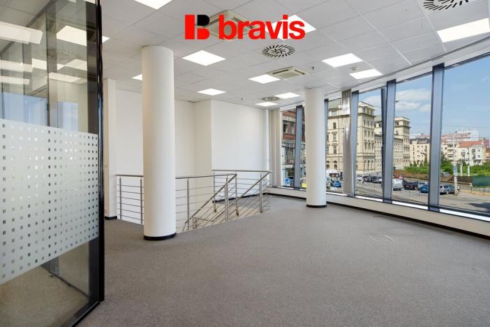 Pronájem obchodního prostoru, Brno, Orlí, 192 m2