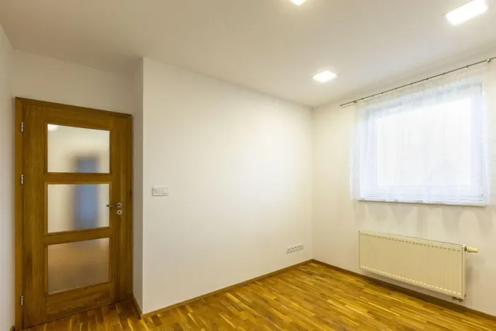 Pronájem rodinného domu, Spojil, U Lípy, 142 m2