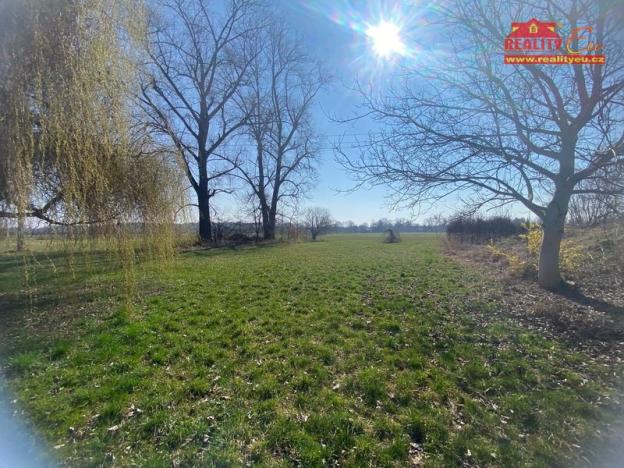 Prodej obchodního prostoru, Jaroměř - Jezbiny, Hradecká, 1437 m2