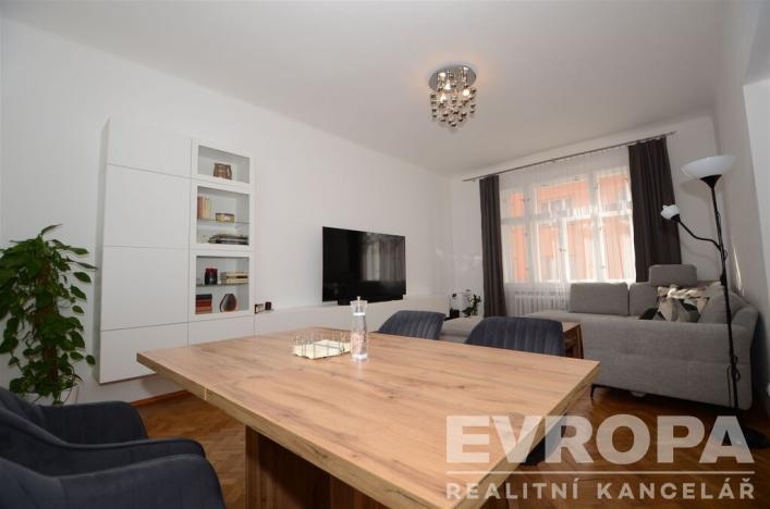 Pronájem bytu 4+1, Praha - Holešovice, Pplk. Sochora, 118 m2