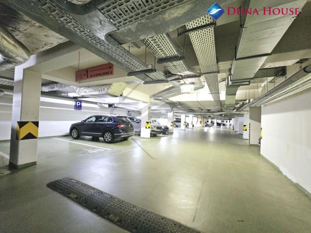 Prodej bytu 1+kk, Praha - Žižkov, Ke kapslovně, 64 m2